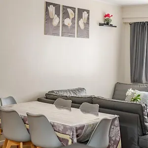 Completo Con Todas Comodidades , Bruselas Bélgica