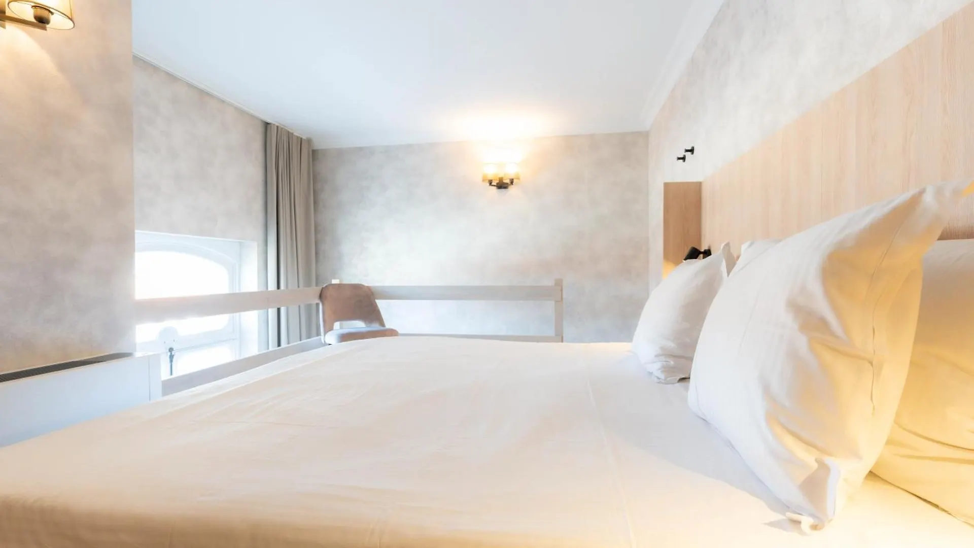 Golden Tree Hotel Bruges 3*,