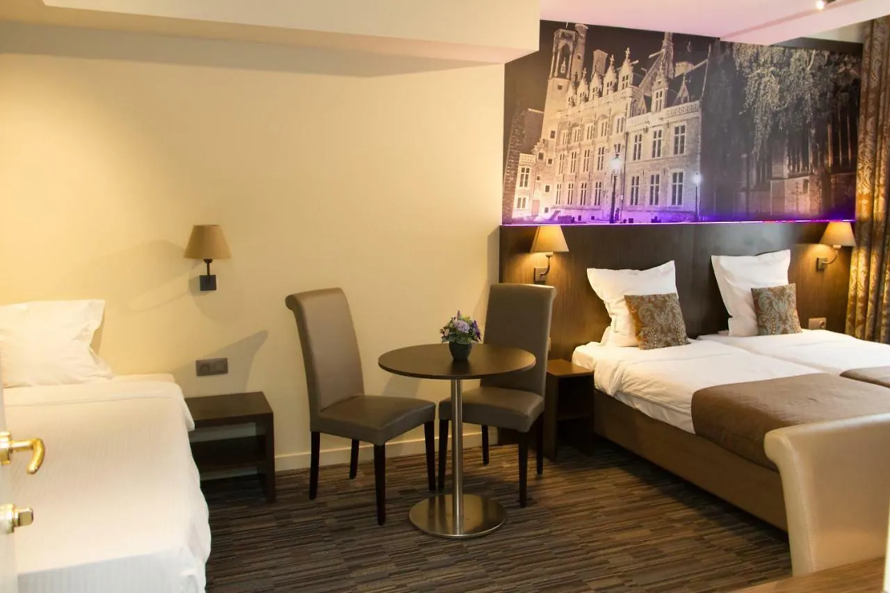 Golden Tree Hotel Brujas